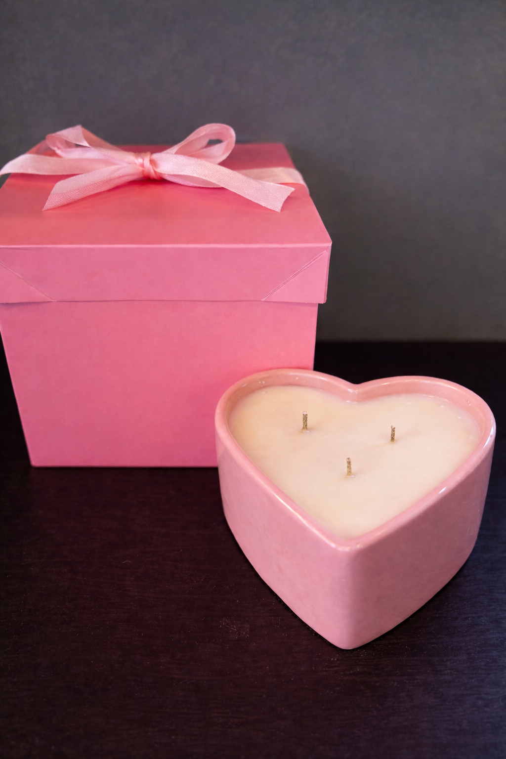 Modern Romance Heart Candle – Limited Edition